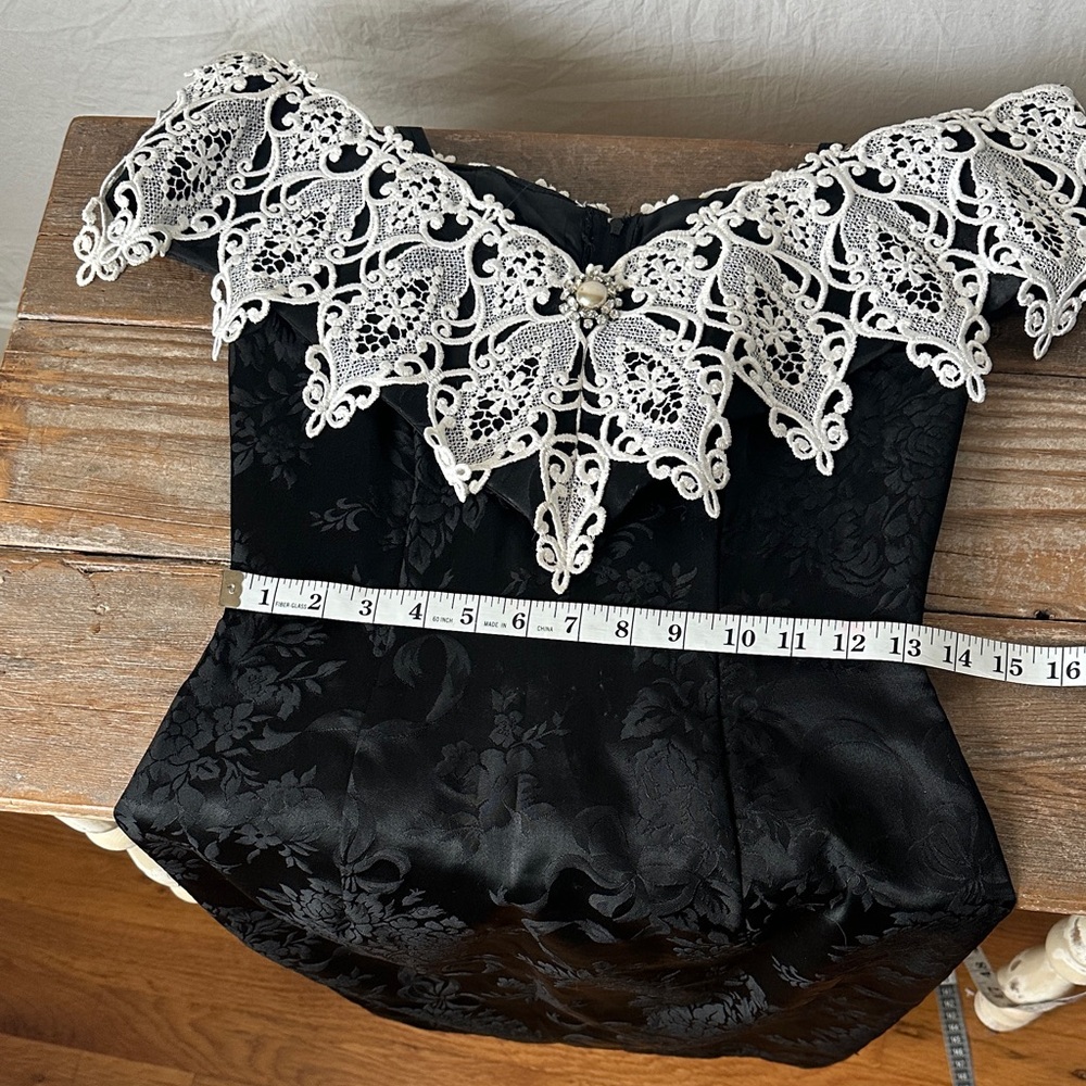 Scott McClintock Black and White Lace Mini Dress - Picture 5 of 8